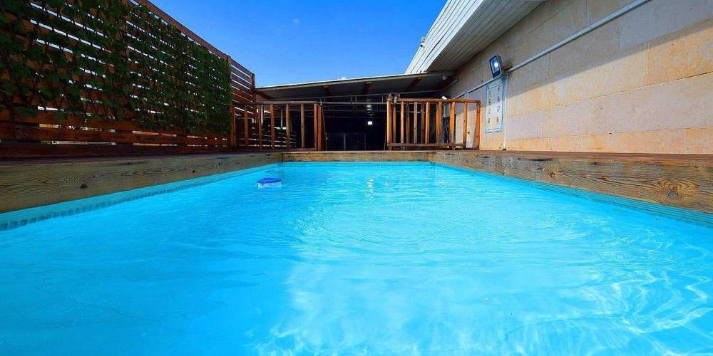 92515 גלרית כללית, לופט מהסרטים, וילה  בנתניה וילות - Vila 4 U