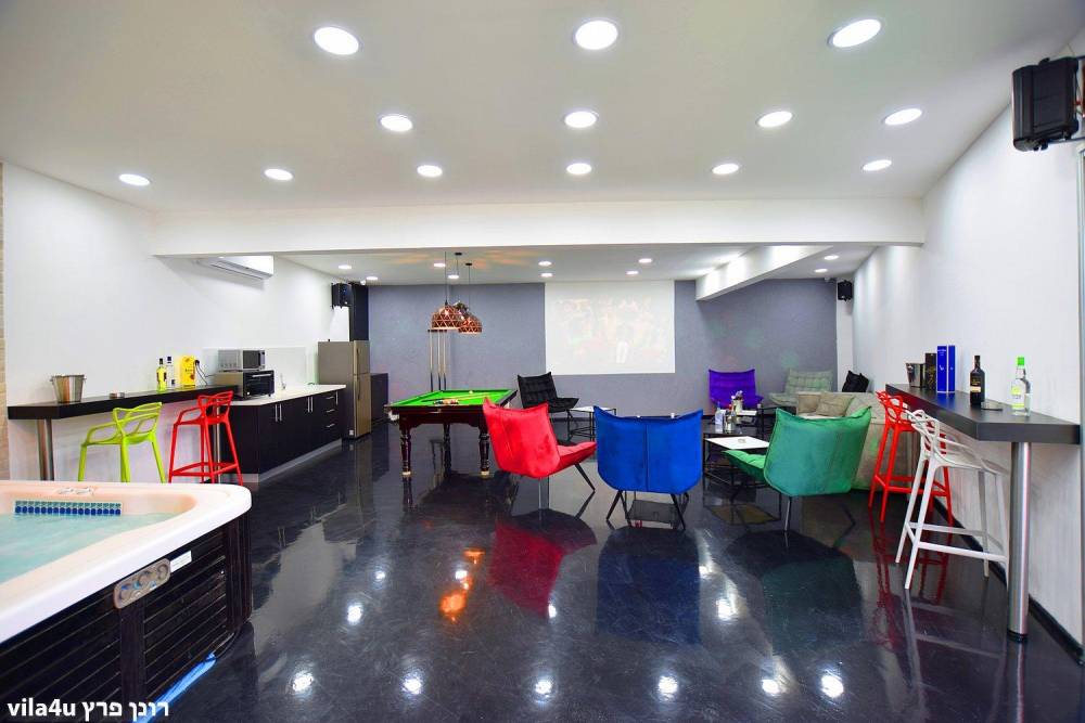 93797 מתחם פנימי, אינדיגו, וילה  בתל אביב וילות - Vila 4 U