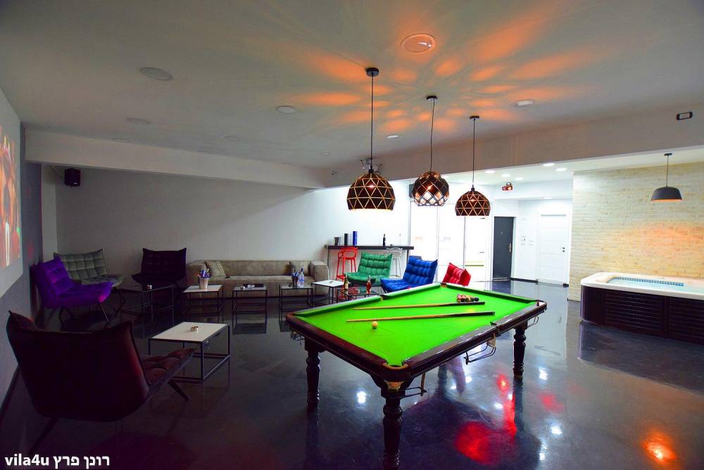 93798 מתחם פנימי, אינדיגו, וילה  בתל אביב וילות - Vila 4 U