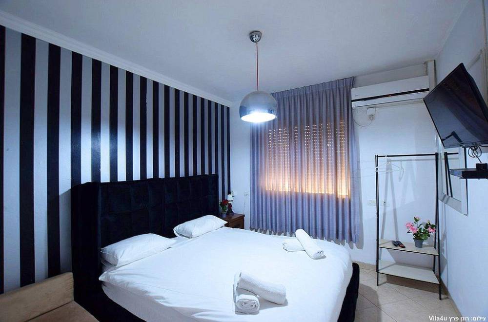 96382 מתחם פנימי, וילה גולדן, וילה  בראש פינה וילות - Vila 4 U