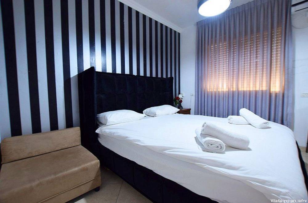 96384 מתחם פנימי, וילה גולדן, וילה  בראש פינה וילות - Vila 4 U