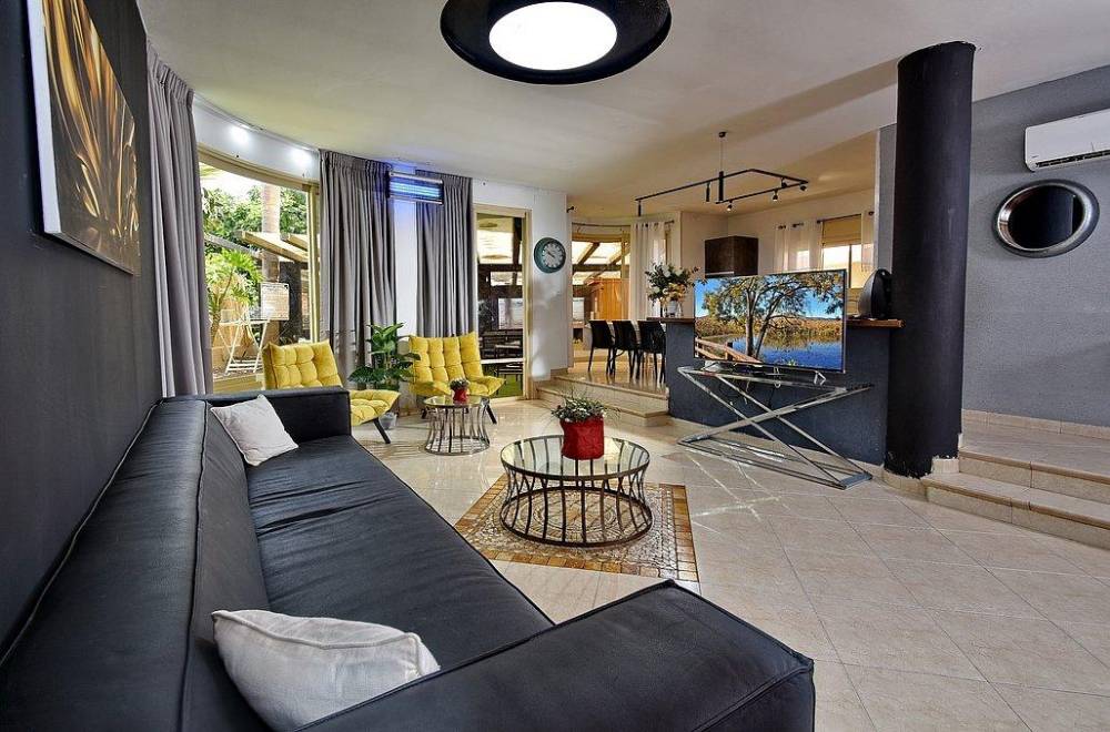 96389 מתחם פנימי, וילה גולדן, וילה  בראש פינה וילות - Vila 4 U