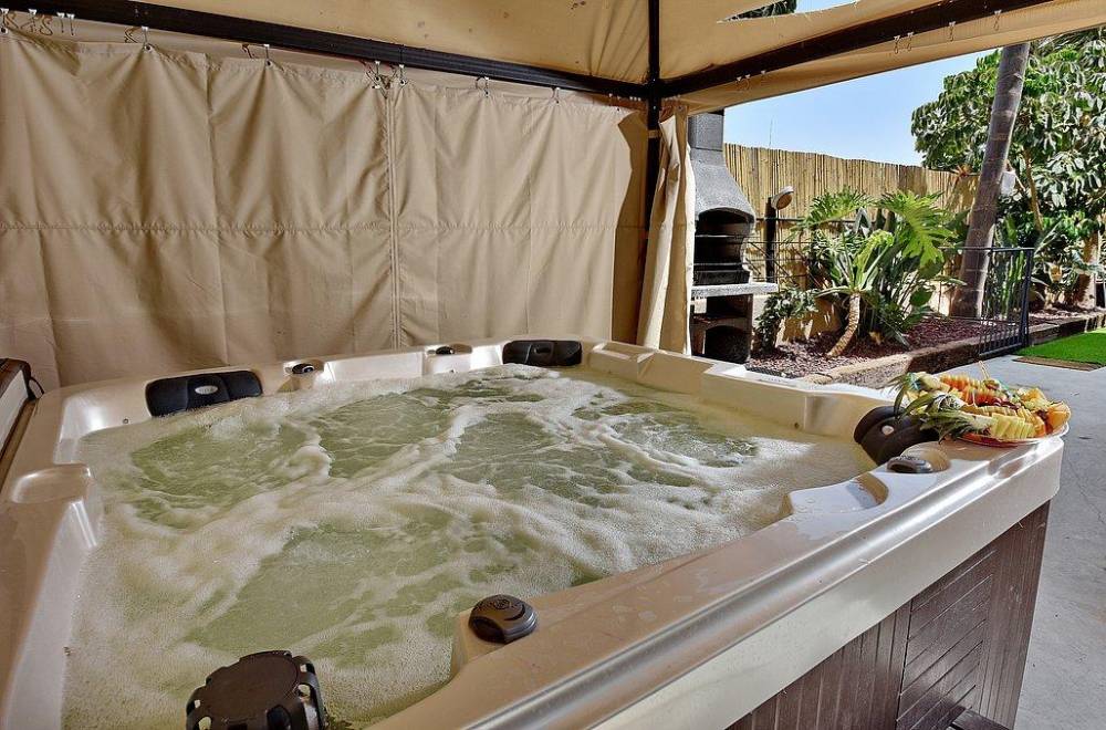 97619 גלריה כללית, וילה גולדן, וילה  בראש פינה וילות - Vila 4 U