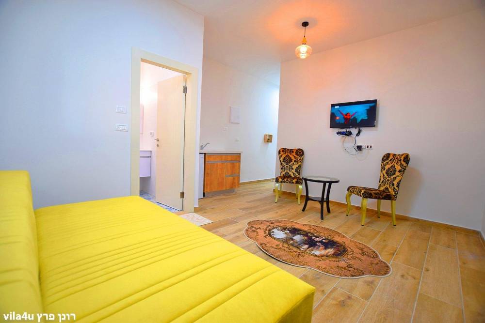 97645 אחוזה בבוסתן, אחוזה בבוסתן, וילה  בעין אל אסד וילות - Vila 4 U