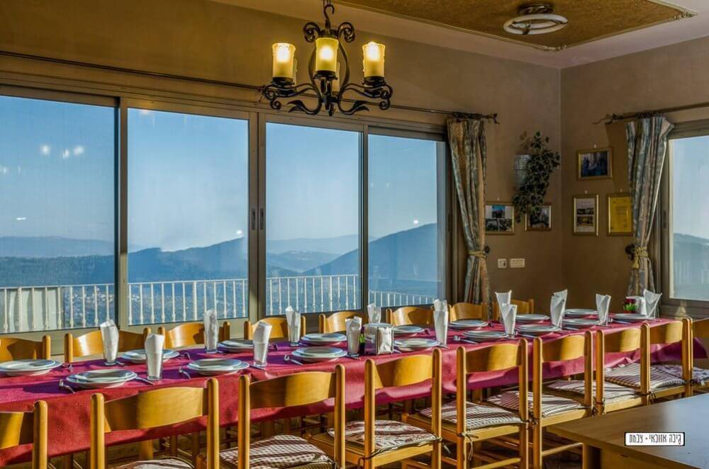 97673 אחוזה בבוסתן, אחוזה בבוסתן, וילה  בעין אל אסד וילות - Vila 4 U