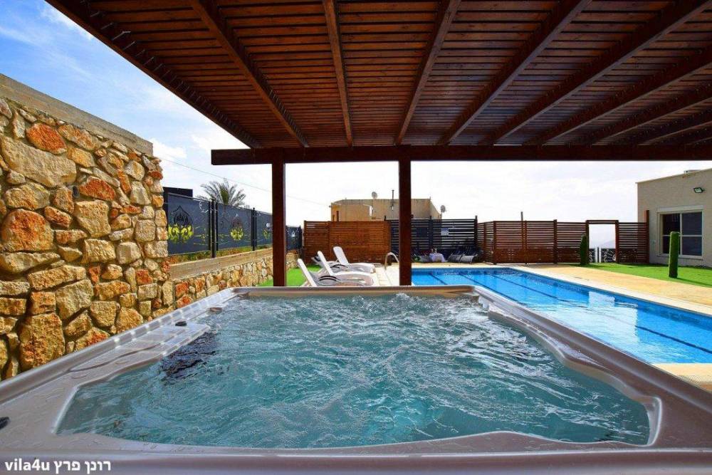 97719 מתחם חיצוני, אחוזה בבוסתן, וילה  בעין אל אסד וילות - Vila 4 U