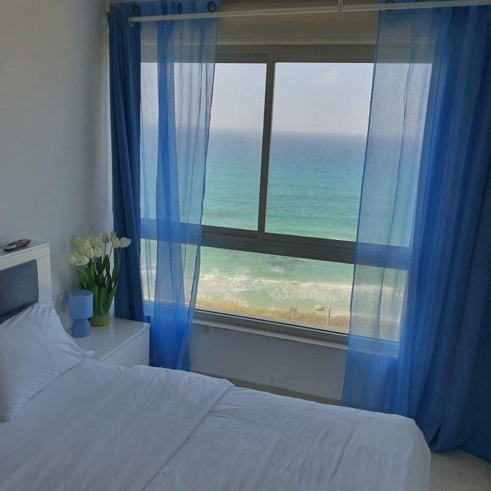 97798 כללי, רויאל חוף צאנז וגקוזי איטלקי מול גלי הים, וילה  בנתניה וילות - Vila 4 U