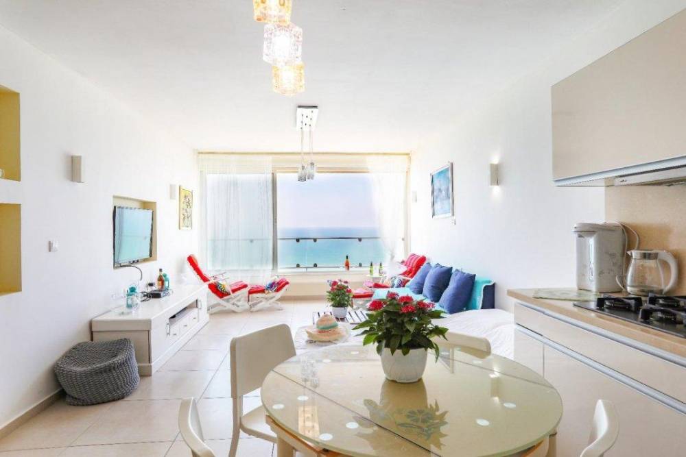 97804 כללי, רויאל חוף צאנז וגקוזי איטלקי מול גלי הים, וילה  בנתניה וילות - Vila 4 U