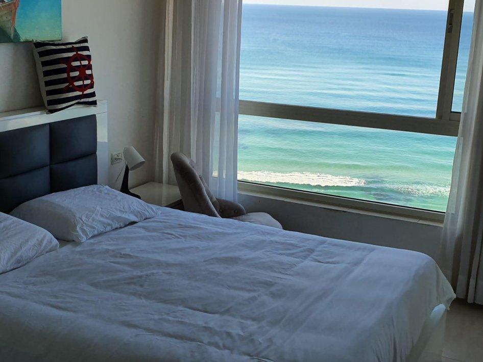 97806 כללי, רויאל חוף צאנז וגקוזי איטלקי מול גלי הים, וילה  בנתניה וילות - Vila 4 U