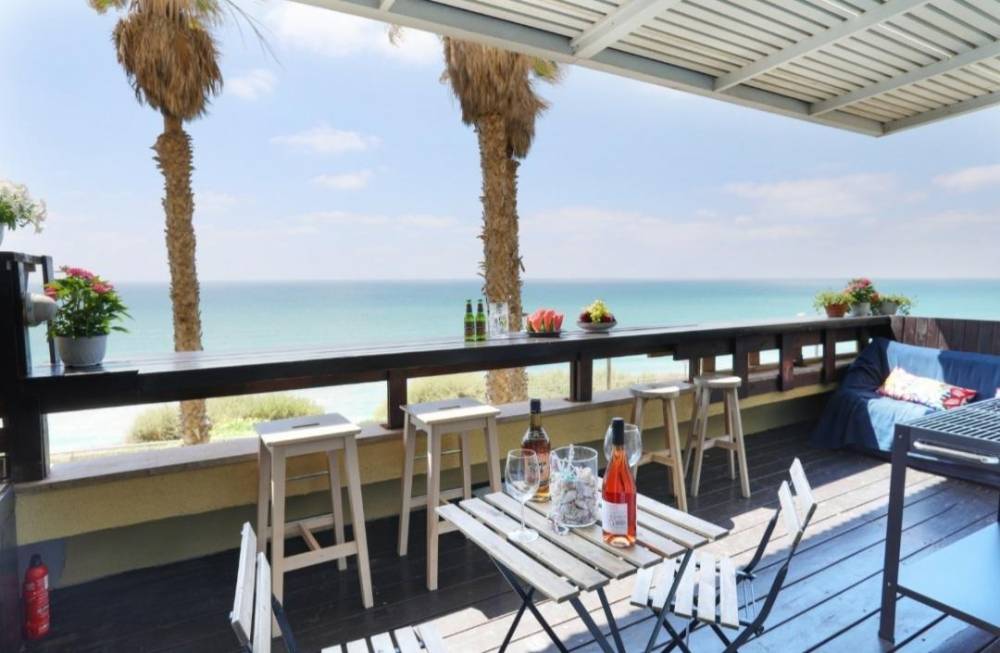 97812 כללי, רויאל חוף צאנז וגקוזי איטלקי מול גלי הים, וילה  בנתניה וילות - Vila 4 U