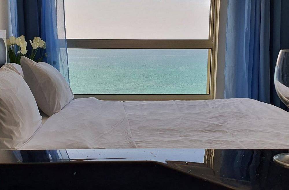 97813 כללי, רויאל חוף צאנז וגקוזי איטלקי מול גלי הים, וילה  בנתניה וילות - Vila 4 U