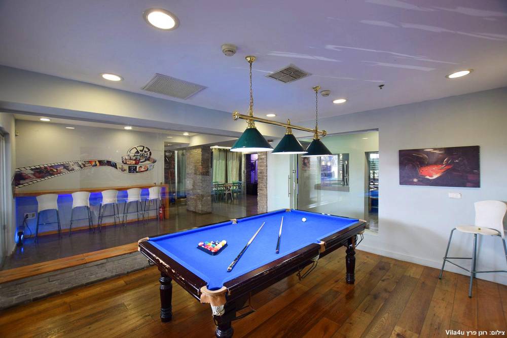 99525 גלרית כללית, לופט מהסרטים, וילה  בנתניה וילות - Vila 4 U