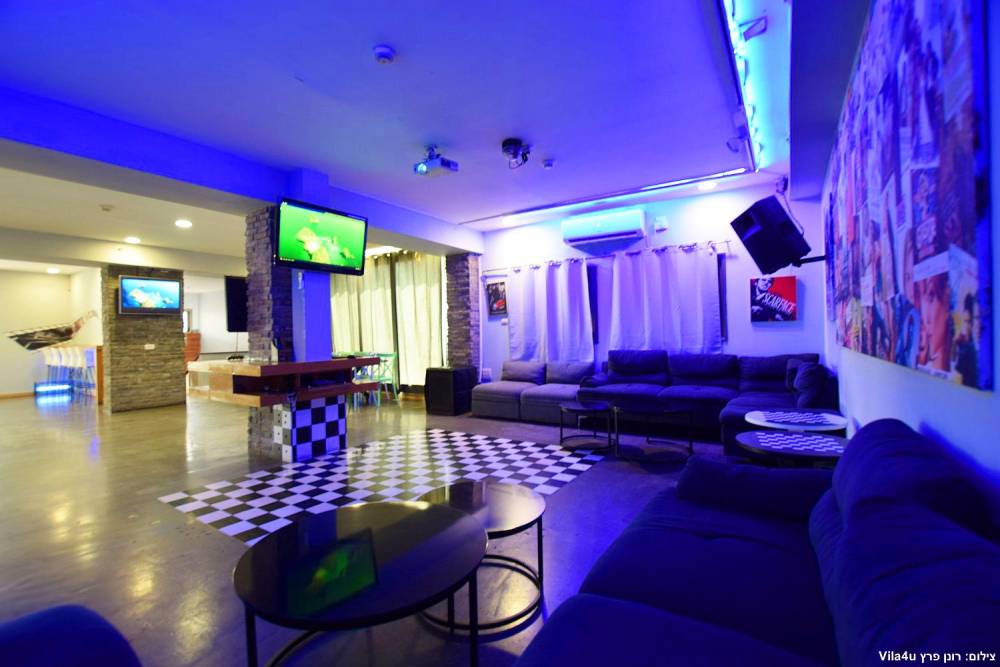 99527 גלרית כללית, לופט מהסרטים, וילה  בנתניה וילות - Vila 4 U