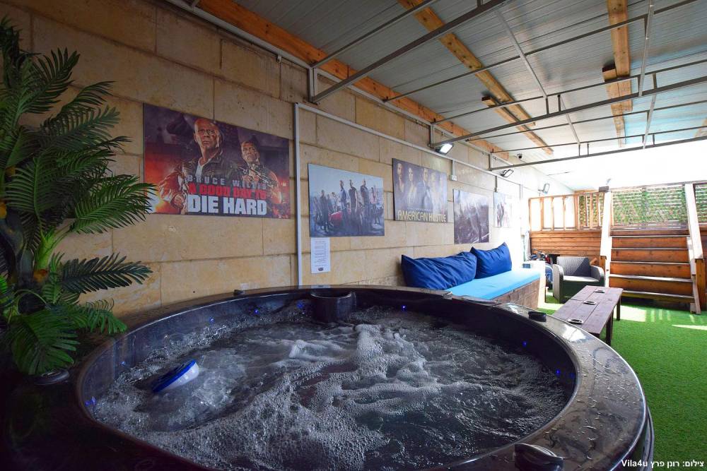 99528 גלרית כללית, לופט מהסרטים, וילה  בנתניה וילות - Vila 4 U