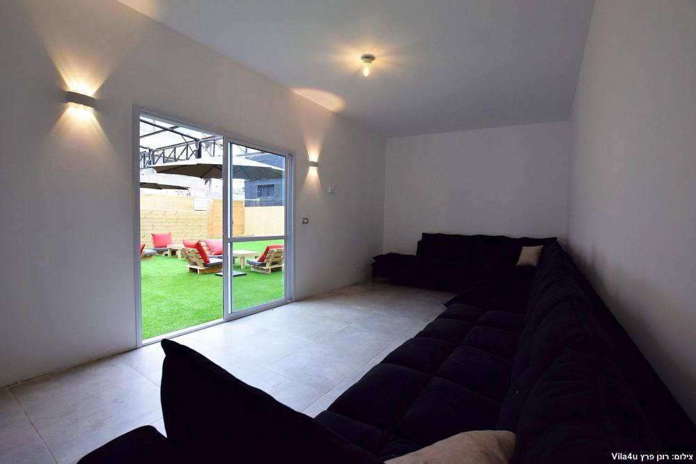 99711 גלריית פנים, לופט טו סי- 2C, וילה  בנתניה וילות - Vila 4 U