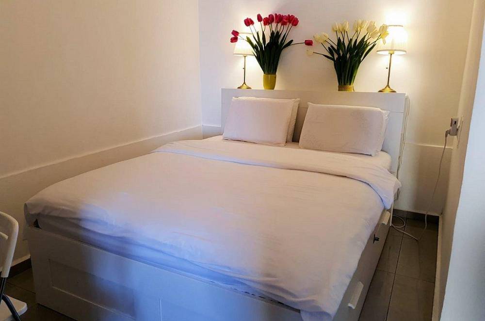 99977 לב הים סוויטה לזוגות וגקוזי איטלקי בצורת לב מול גלי הים, רויאל חוף צאנז וגקוזי איטלקי מול גלי הים, וילה  בנתניה וילות - Vila 4 U