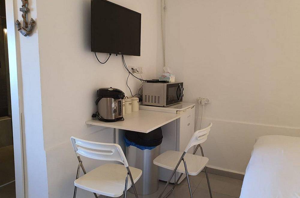 99978 לב הים סוויטה לזוגות וגקוזי איטלקי בצורת לב מול גלי הים, רויאל חוף צאנז וגקוזי איטלקי מול גלי הים, וילה  בנתניה וילות - Vila 4 U