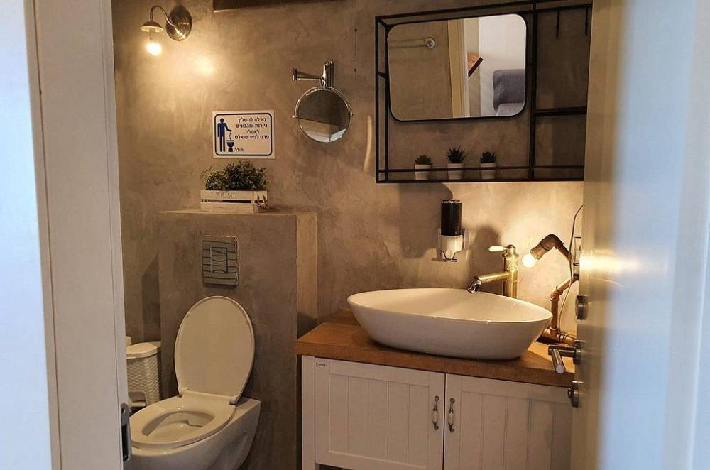 99979 לב הים סוויטה לזוגות וגקוזי איטלקי בצורת לב מול גלי הים, רויאל חוף צאנז וגקוזי איטלקי מול גלי הים, וילה  בנתניה וילות - Vila 4 U