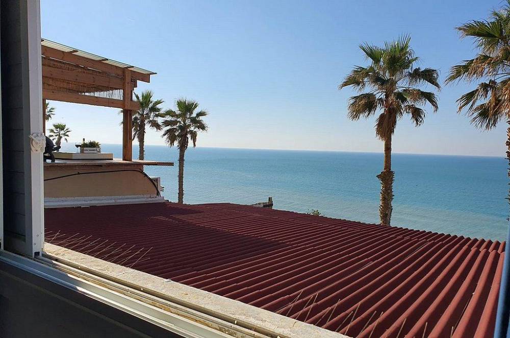 99990 לב הים סוויטה לזוגות וגקוזי איטלקי בצורת לב מול גלי הים, רויאל חוף צאנז וגקוזי איטלקי מול גלי הים, וילה  בנתניה וילות - Vila 4 U