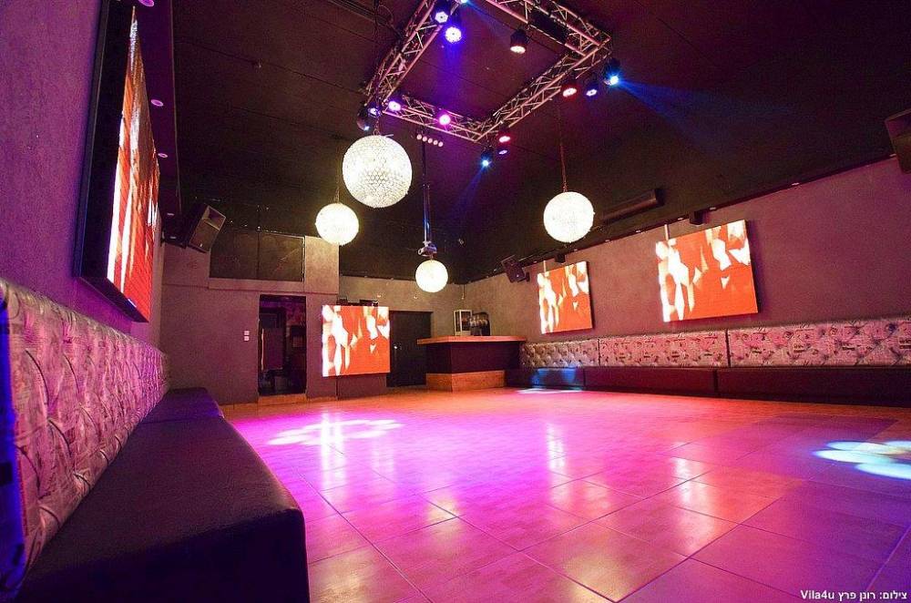 100233 וואו קלאב- Wow Club, וואו קלאב- Wow Club, וילה  בקרית ביאליק וילות - Vila 4 U