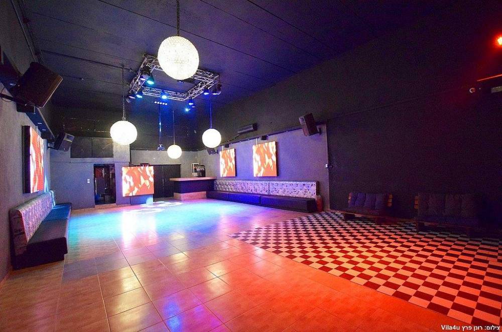 100234 וואו קלאב- Wow Club, וואו קלאב- Wow Club, וילה  בקרית ביאליק וילות - Vila 4 U