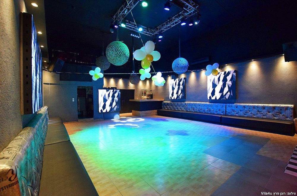 100237 וואו קלאב- Wow Club, וואו קלאב- Wow Club, וילה  בקרית ביאליק וילות - Vila 4 U