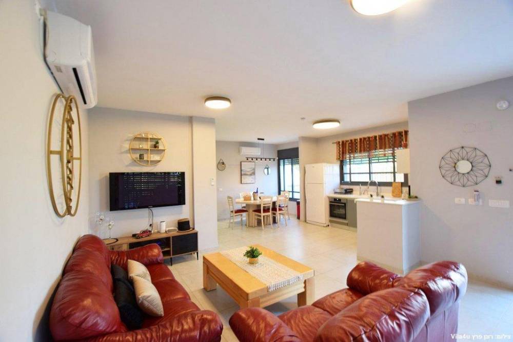 100402 גלריה כללית, אחוזת אגם כנרת, וילה  במגדל וילות - Vila 4 U