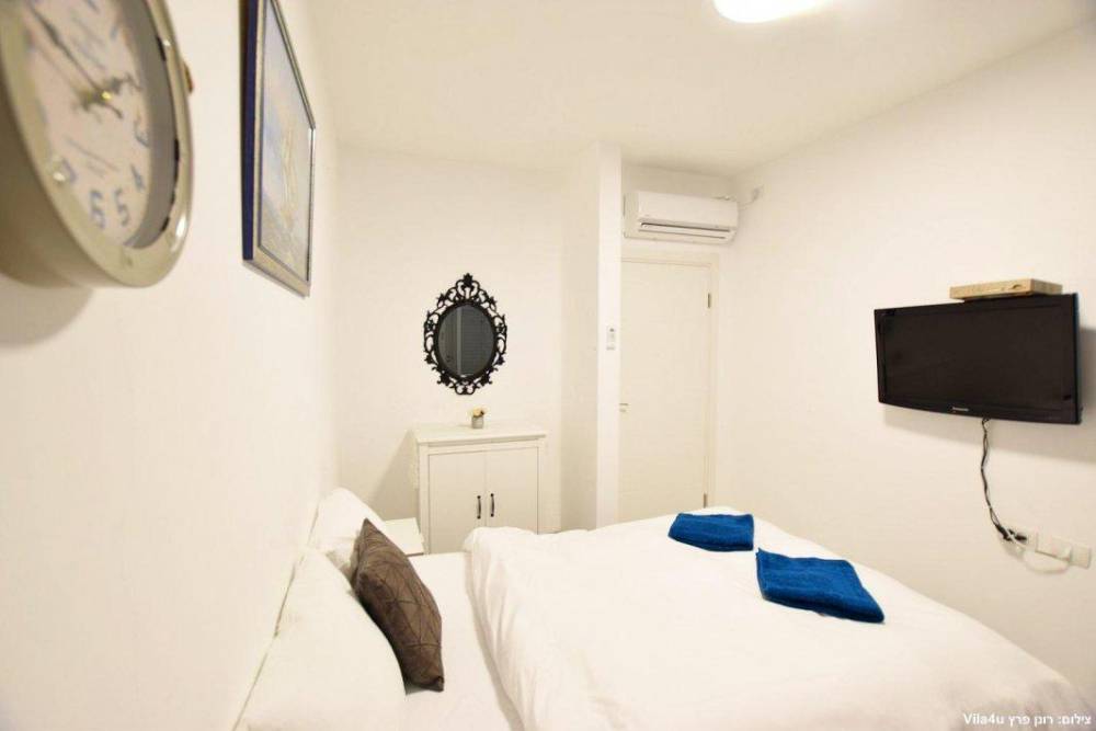 100408 פנים הוילה והחדרים, אחוזת אגם כנרת, וילה  במגדל וילות - Vila 4 U