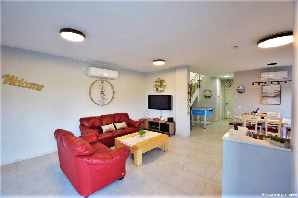 100414 פנים הוילה והחדרים, אחוזת אגם כנרת, וילה  במגדל וילות - Vila 4 U