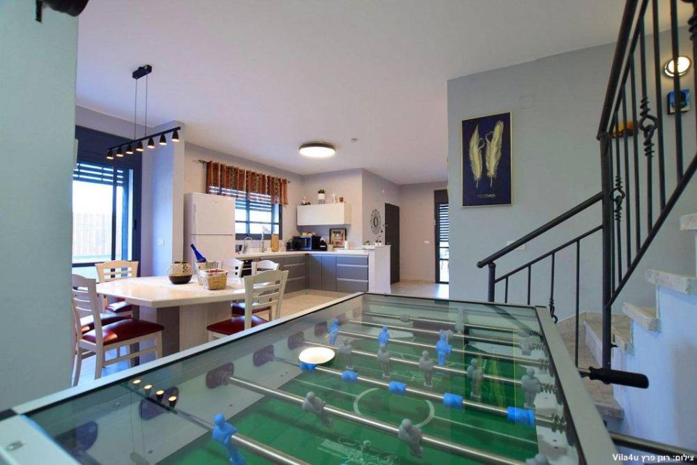 100427 פנים הוילה והחדרים, אחוזת אגם כנרת, וילה  במגדל וילות - Vila 4 U