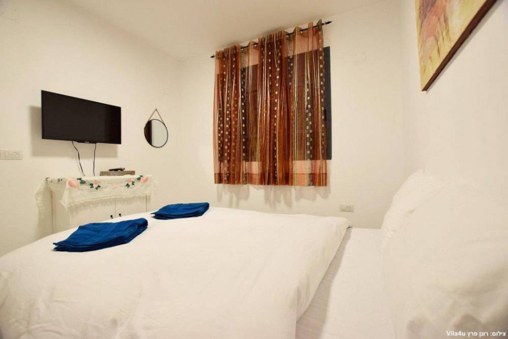 100433 פנים הוילה והחדרים, אחוזת אגם כנרת, וילה  במגדל וילות - Vila 4 U