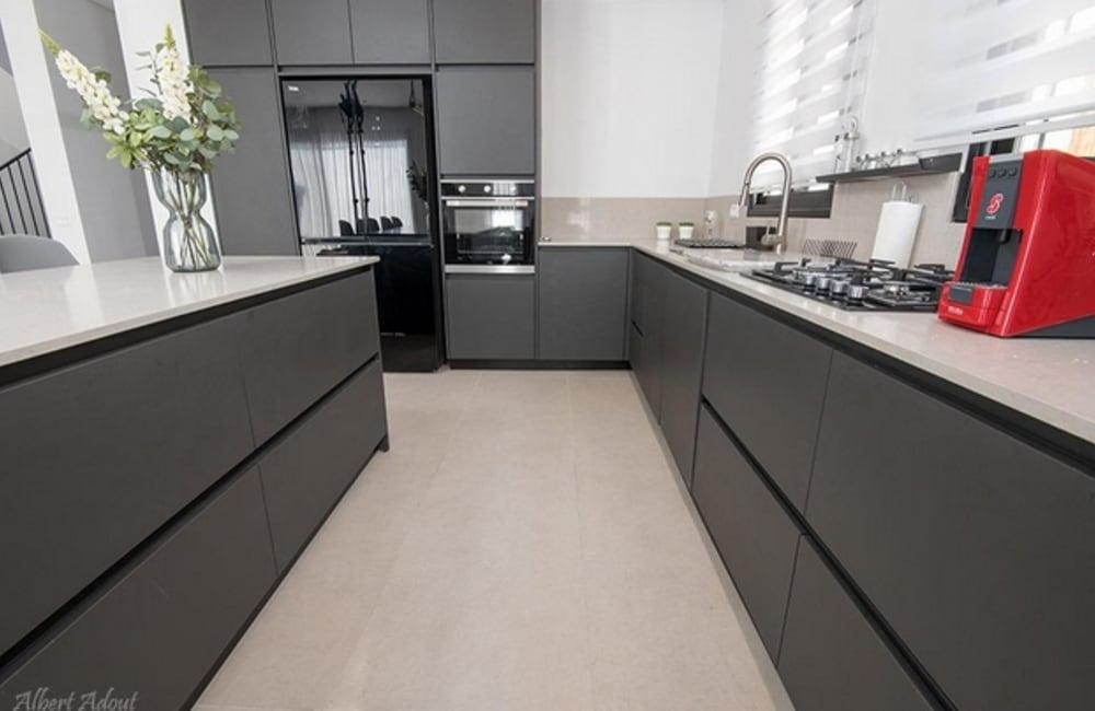 מטבח כללי, ארכיטקט ביץ' האוס, וילה  בחדרה וילות - Vila 4 U