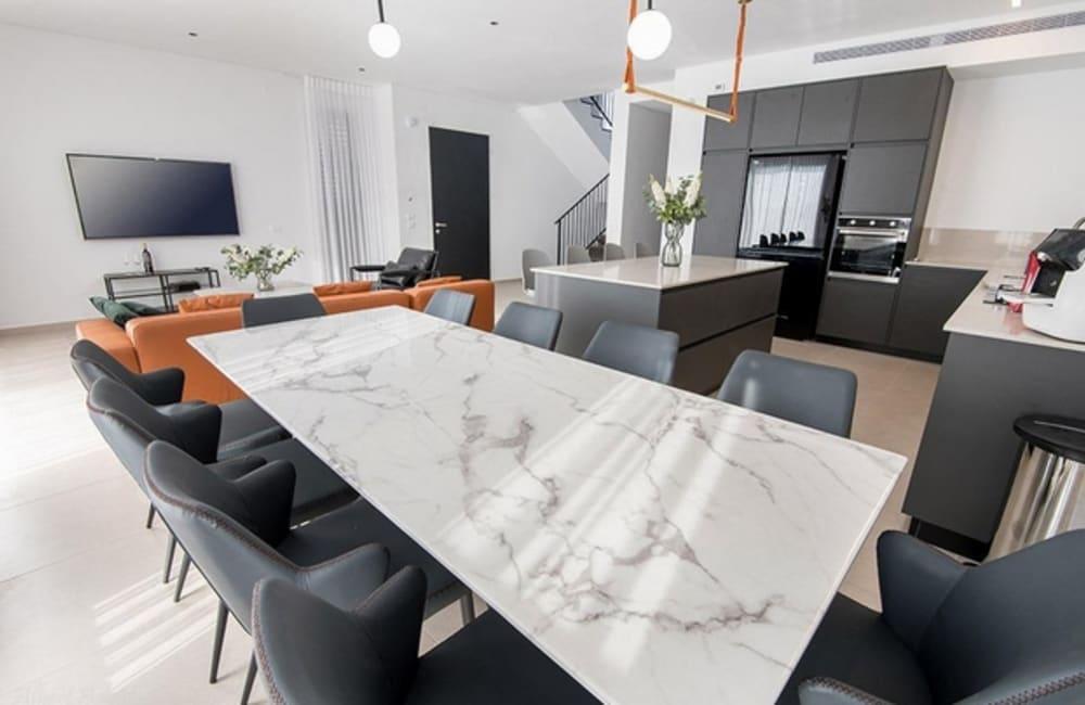 סלון כללי, ארכיטקט ביץ' האוס, וילה  בחדרה וילות - Vila 4 U