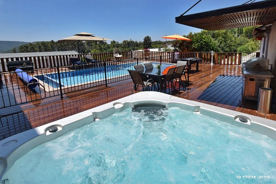 101175 המתחם החיצוני, אחוזת דניאל באלקוש, וילה  באלקוש וילות - Vila 4 U