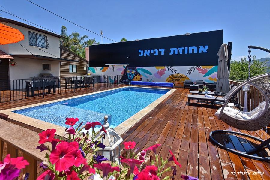 101182 המתחם החיצוני, אחוזת דניאל באלקוש, וילה  באלקוש וילות - Vila 4 U