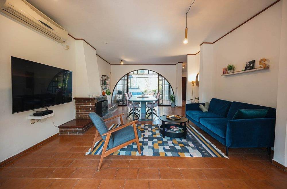 102908 פנים הוילה ומתחם הפטיו, וילה תכלת מול הים, וילה  בהרצליה פיתוח וילות - Vila 4 U