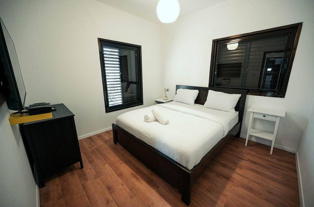 102929 פנים הוילה ומתחם הפטיו, וילה תכלת מול הים, וילה  בהרצליה פיתוח וילות - Vila 4 U