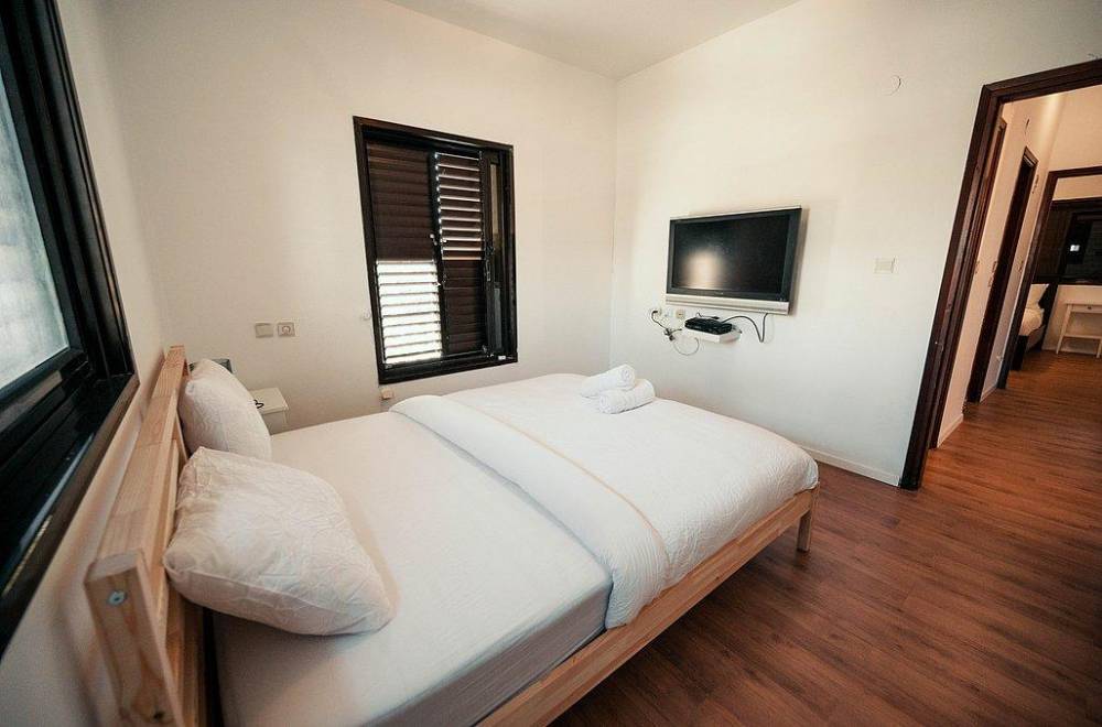 102936 פנים הוילה ומתחם הפטיו, וילה תכלת מול הים, וילה  בהרצליה פיתוח וילות - Vila 4 U