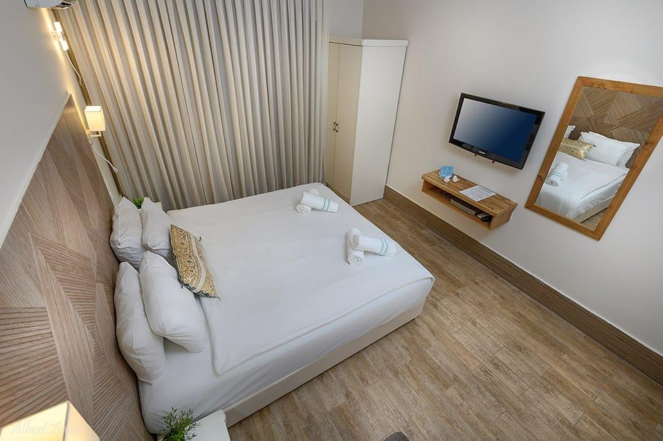 102978 וילה גלדיולה, מלון בוטיק לב החורש, וילה  בשומרה וילות - Vila 4 U