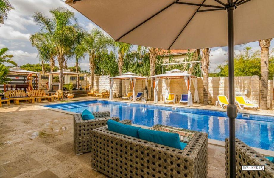 103325 המתחם החיצוני, וילה האליזה, וילה  בשדות מיכה וילות - Vila 4 U