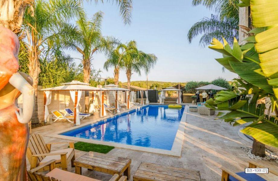 103326 המתחם החיצוני, וילה האליזה, וילה  בשדות מיכה וילות - Vila 4 U