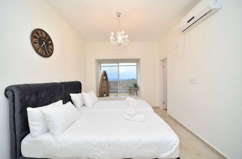 104480 אצולת אירופה, אצולת אירופה, וילה  בלוזית וילות - Vila 4 U