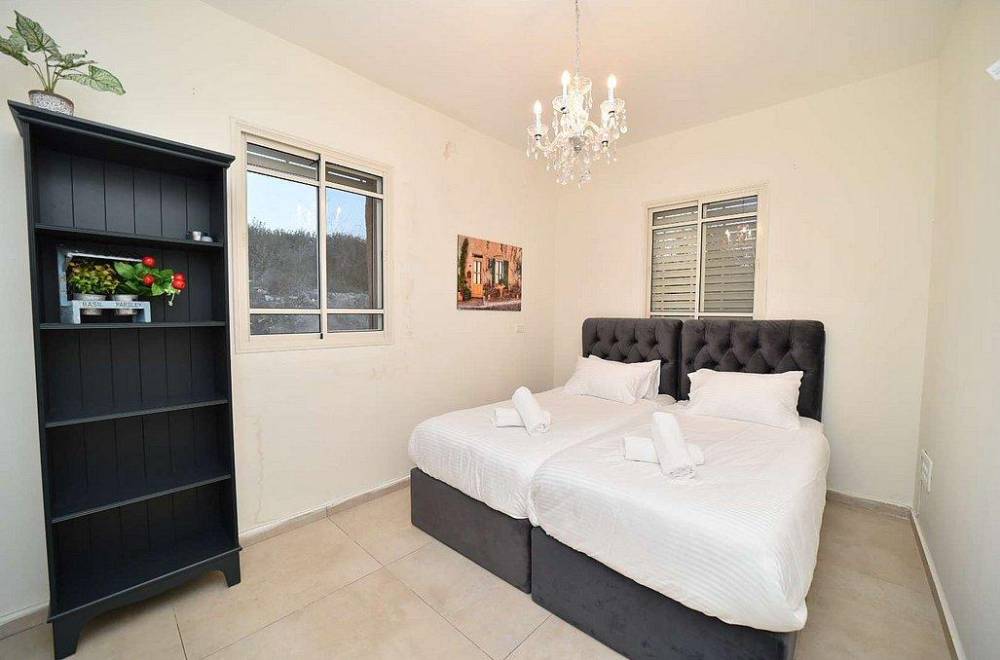 104504 מתחם פנימי, אצולת אירופה, וילה  בלוזית וילות - Vila 4 U