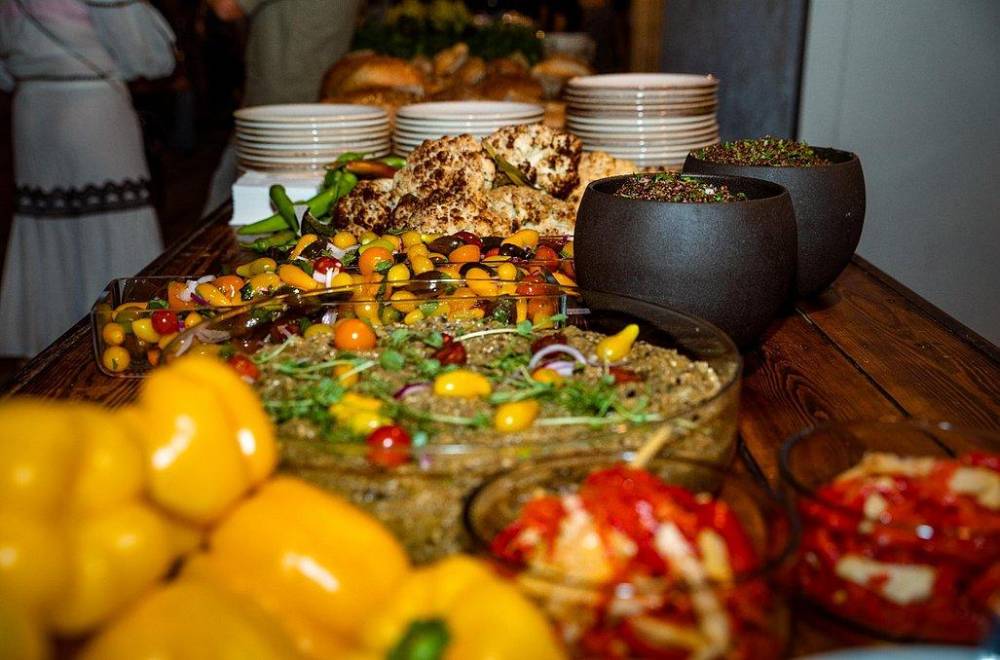 104553 אירועים במתחם, החצר של מישקה, וילה  בהרצליה וילות - Vila 4 U