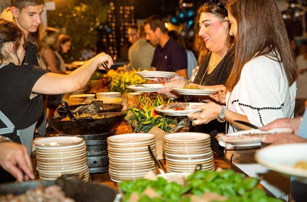 104558 אירועים במתחם, החצר של מישקה, וילה  בהרצליה וילות - Vila 4 U