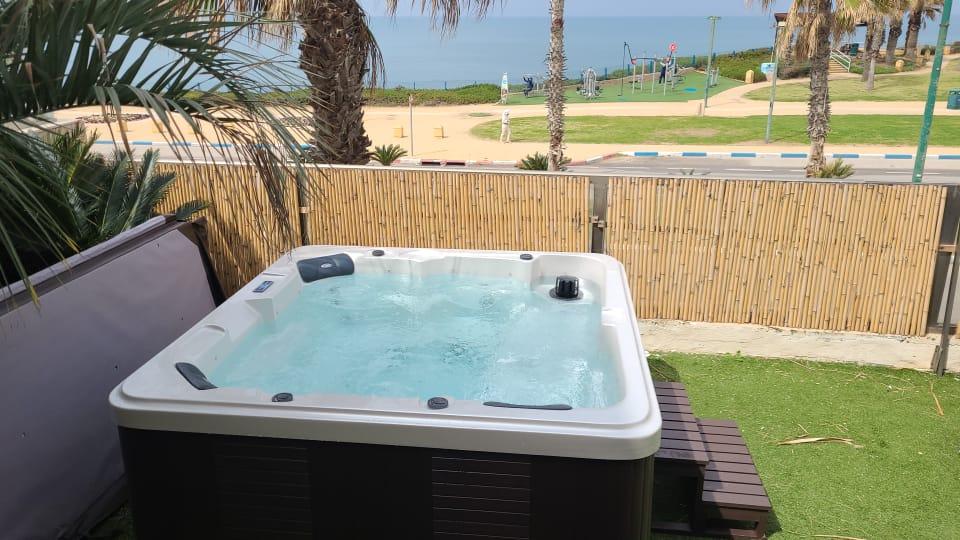 104945 גלריה כללית, אחוזה על הים-סטיי פירסט קלאס, וילה  בנתניה וילות - Vila 4 U