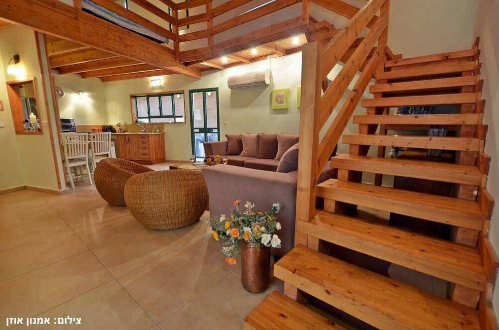 105036 מתחם פנימי, וילה פינה בכוכב, וילה  בכוכב יאיר וילות - Vila 4 U