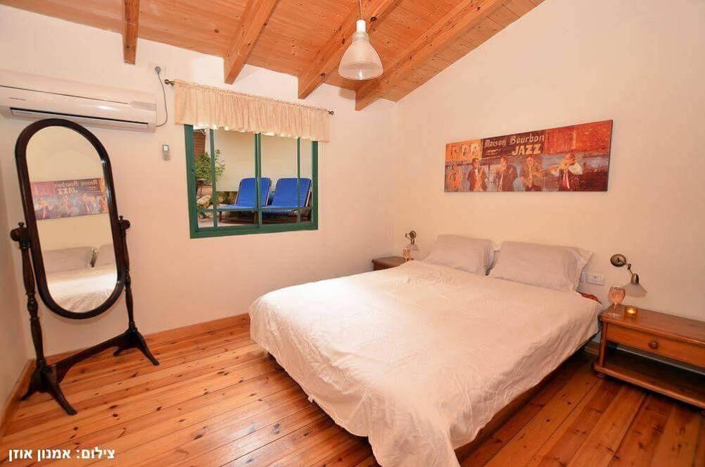 105039 מתחם פנימי, וילה פינה בכוכב, וילה  בכוכב יאיר וילות - Vila 4 U