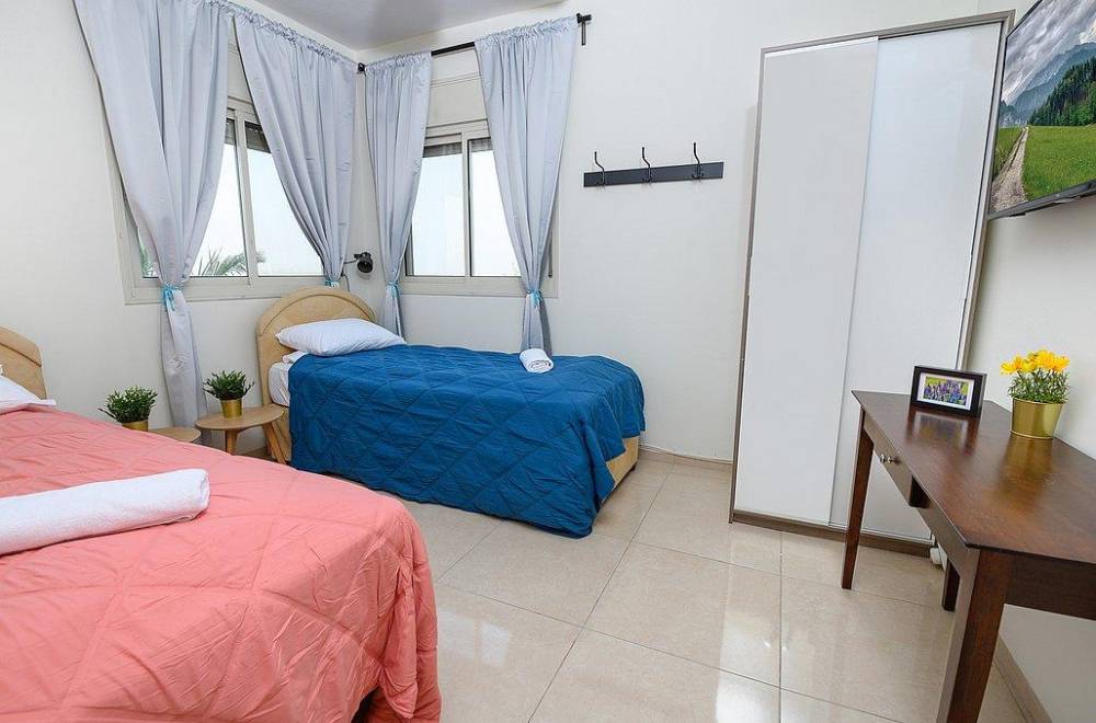 107784 מתחם פנימי, בין הר לכנרת, וילה  ביבנאל וילות - Vila 4 U