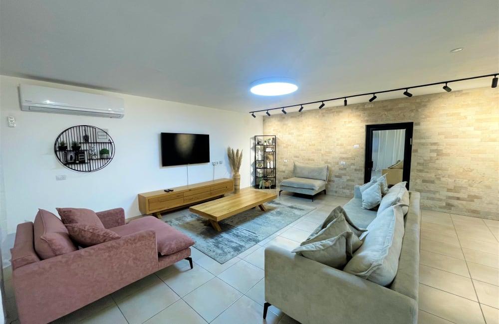 108324 מתחם פנימי, וילה חלומות אלה, וילה  בחצור הגלילית וילות - Vila 4 U